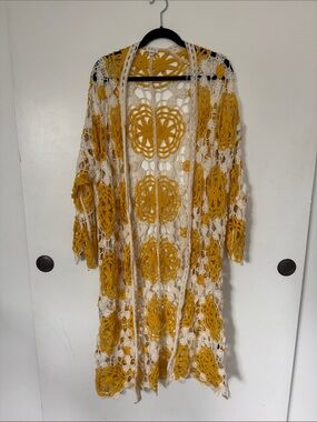 POL Crochet Open Cardigan in Mustard and White